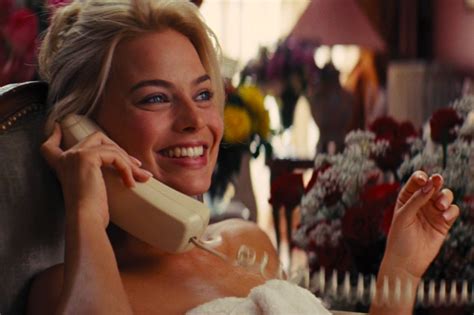 margot robbie nude scene wolf of wall street